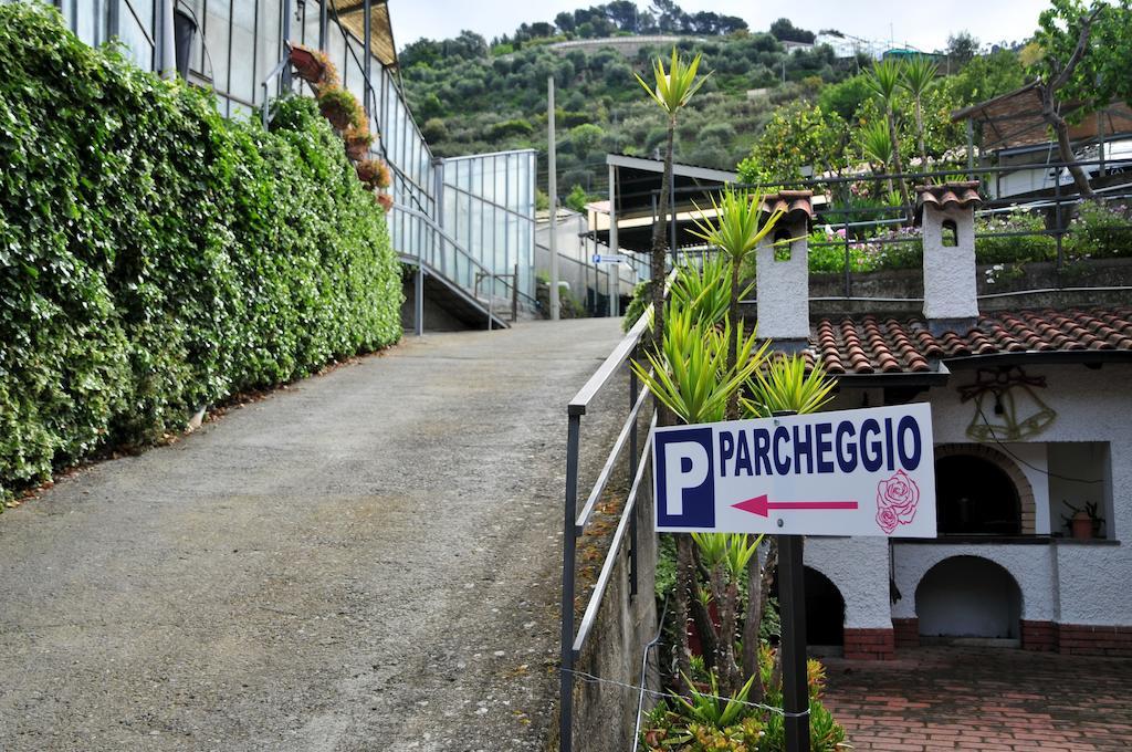 Le Rose Villa San Biagio della Cima Exterior foto